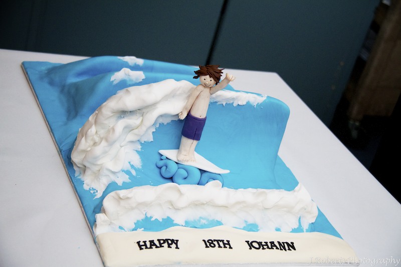 Birthday cake - party photography sydney